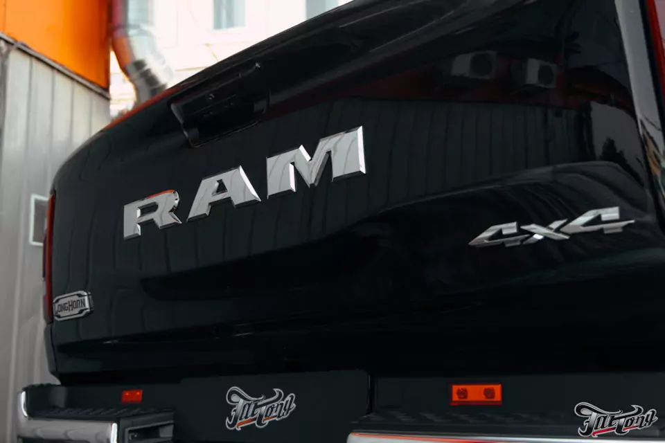 Построили выхлопную систему для RAM 1500 LongHorn: звук, у которого есть вторая сторона